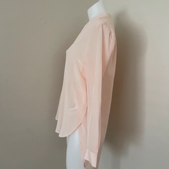 (NWT) Banana Republic Women’s Silk Pink Blouse, XS (Petite) - Picture 14 of 16